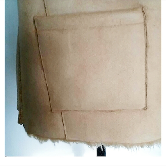 🌹 LISA INTERNATIONAL | Tan Vest - Picture 6 of 8